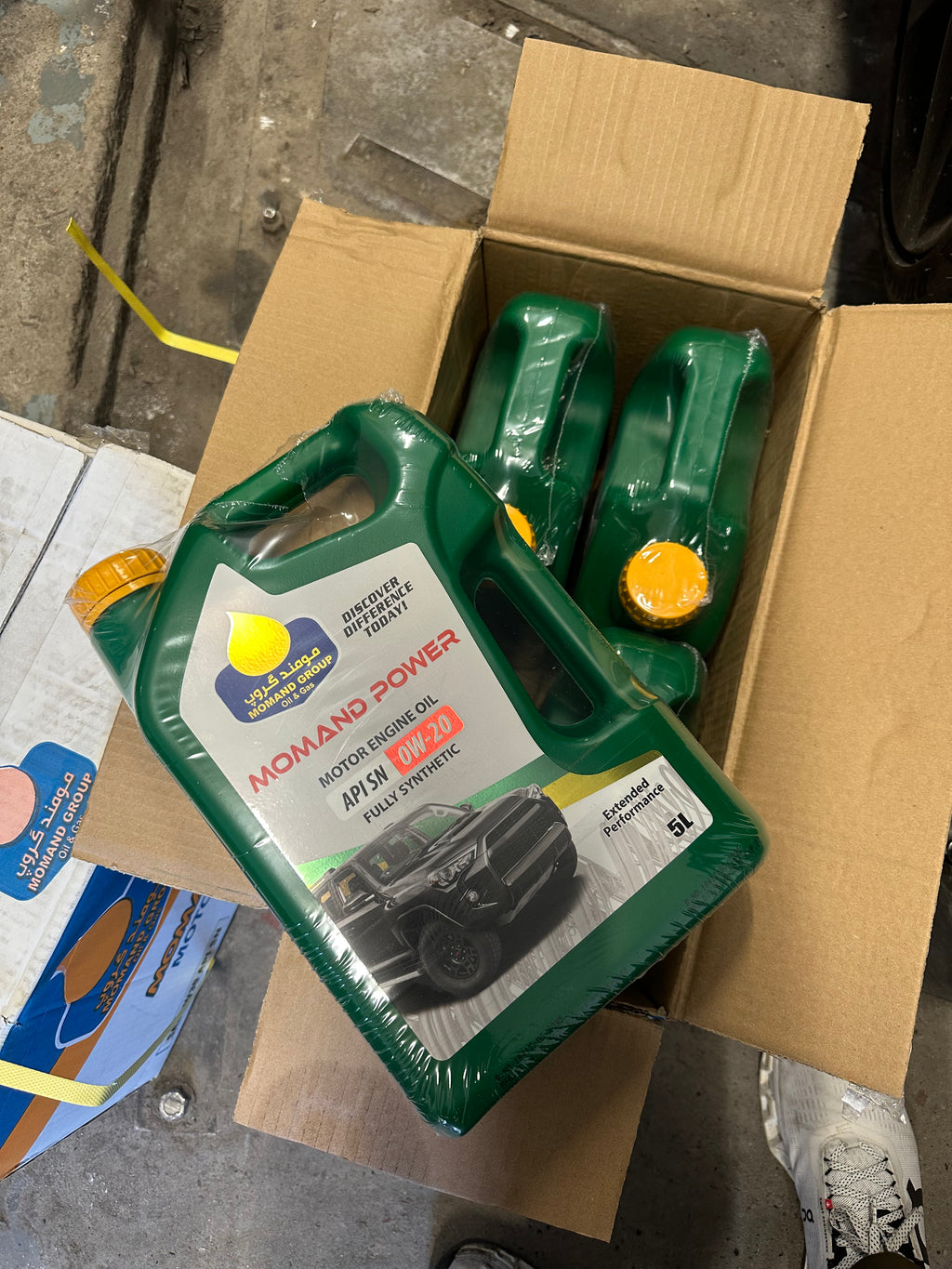 MOMAND  0W20 Engine Oil 20 Litre 20L (4 X 5L). API SN